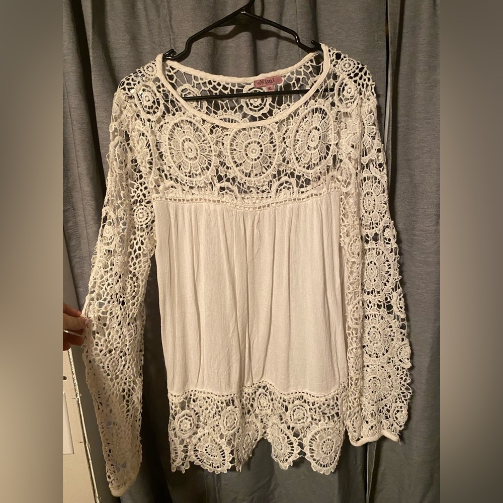 White lace long sleeve blouse